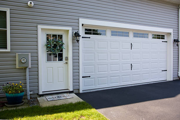 24/7 Emergency Garage Door Panel Replacement experts in Blakely, GA